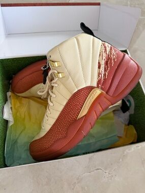 Jordan Men’s Retro Basketball Shoes Cream and Red